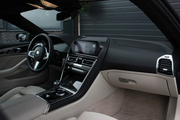 BMW 8 Serie - Afbeelding 13 van 30