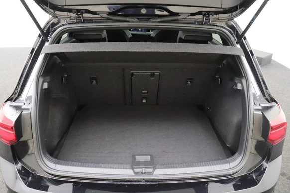 Volkswagen Golf - Afbeelding 14 van 30
