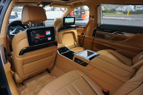 BMW 7 Serie - Afbeelding 27 van 30