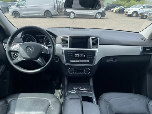 Mercedes-Benz M-Klasse - Afbeelding 8 van 10