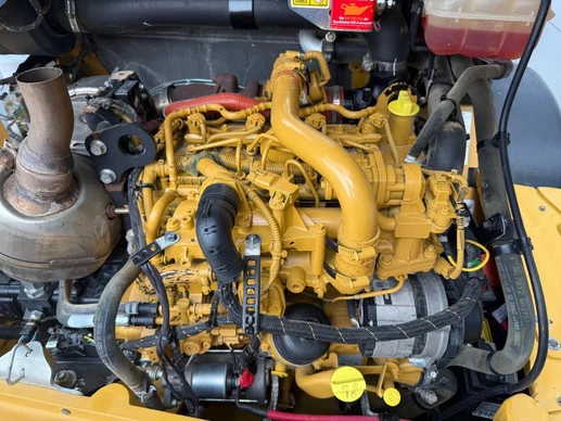 Caterpillar  - Afbeelding 12 van 28