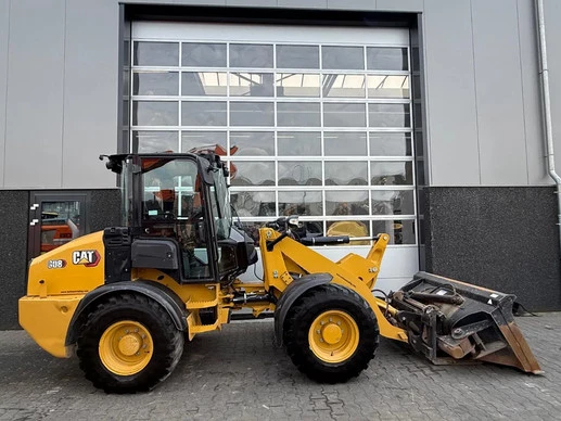 Caterpillar  - Afbeelding 22 van 28