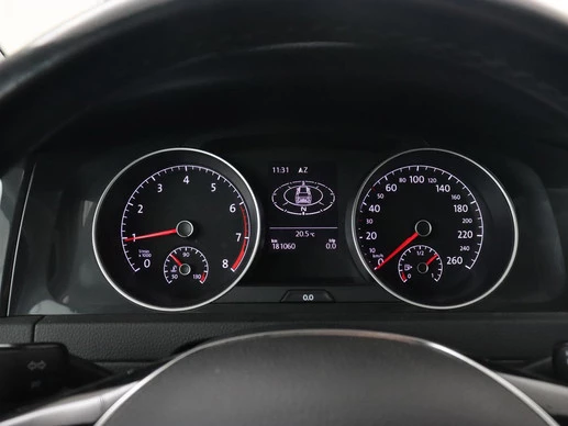 Volkswagen Golf - Afbeelding 16 van 30