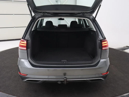 Volkswagen Golf - Afbeelding 25 van 30