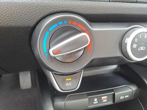 Kia Rio - Afbeelding 18 van 28