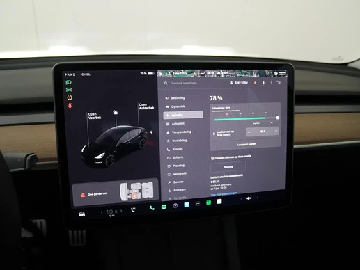 Tesla Model 3 - Afbeelding 22 van 30