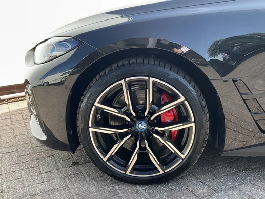 BMW i4 - Afbeelding 19 van 30