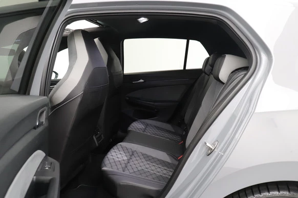 Volkswagen Golf - Afbeelding 11 van 26