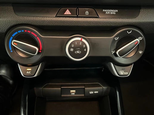 Kia Rio - Afbeelding 22 van 30