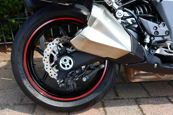 Kawasaki Z1000 - Afbeelding 14 van 25