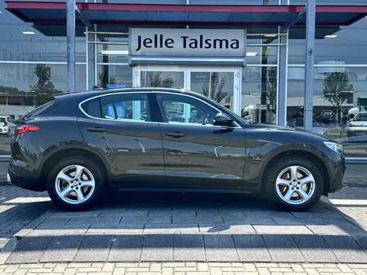 Alfa Romeo Stelvio - Afbeelding 2 van 30