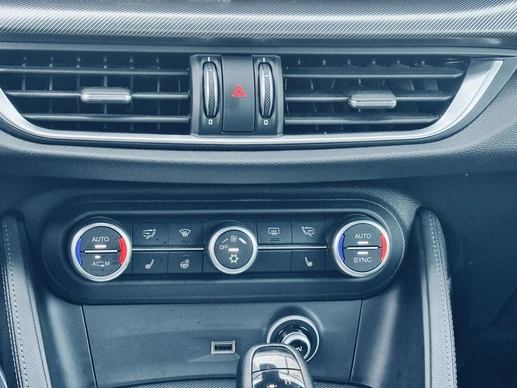 Alfa Romeo Stelvio - Afbeelding 17 van 30