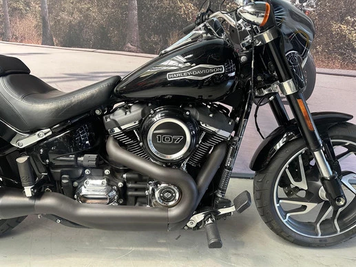 Harley-Davidson Sport Glide - Afbeelding 7 van 11