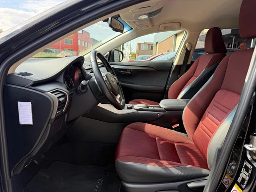 Lexus NX - Afbeelding 16 van 30
