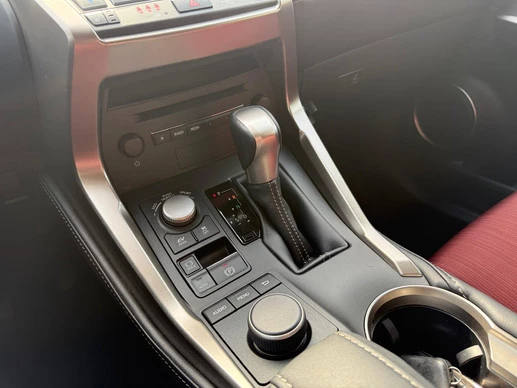 Lexus NX - Afbeelding 24 van 30