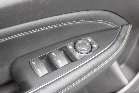 Opel Insignia - Afbeelding 23 van 28
