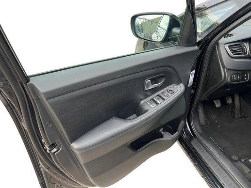 Kia Carens - Afbeelding 26 van 30