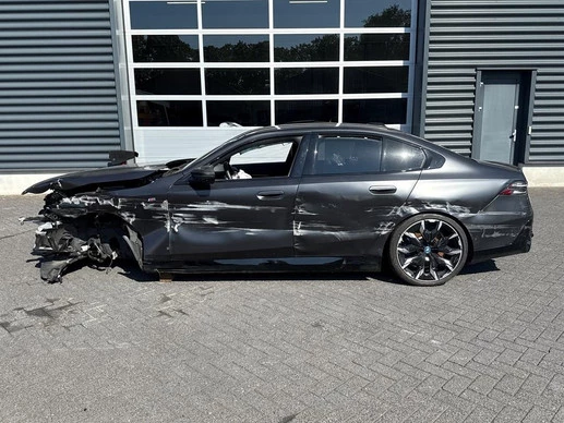 BMW i5 - Afbeelding 2 van 30