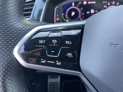 Volkswagen Tiguan - Afbeelding 28 van 30