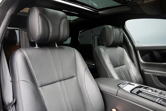 Jaguar XJ - Afbeelding 22 van 30