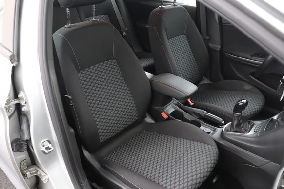 Opel Astra - Afbeelding 14 van 27