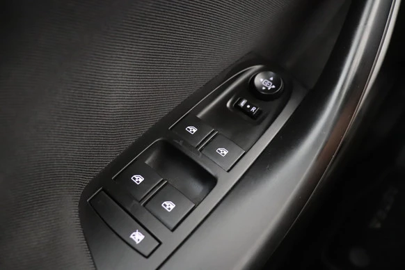Opel Astra - Afbeelding 16 van 27