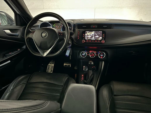 Alfa Romeo Giulietta - Afbeelding 27 van 30