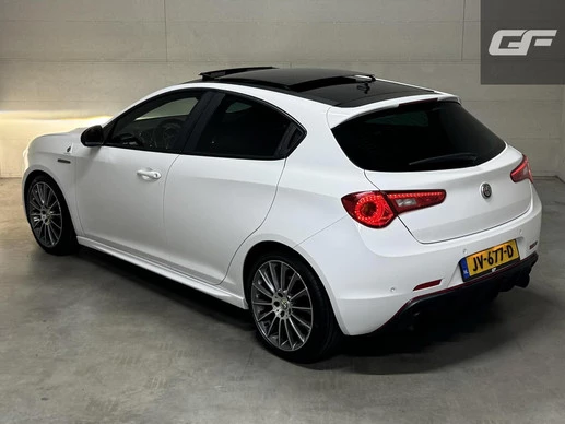 Alfa Romeo Giulietta - Afbeelding 8 van 30