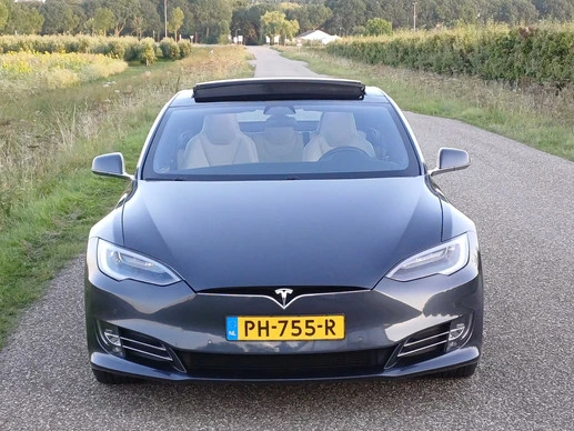 Tesla Model S - Afbeelding 4 van 30