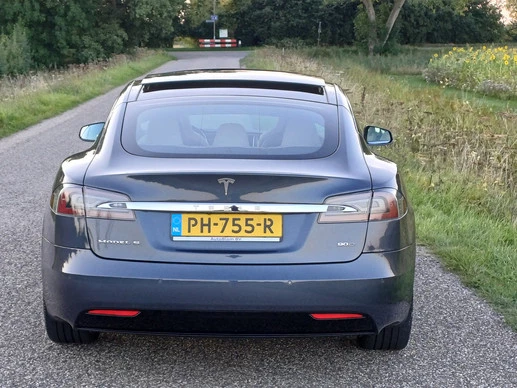 Tesla Model S - Afbeelding 7 van 30