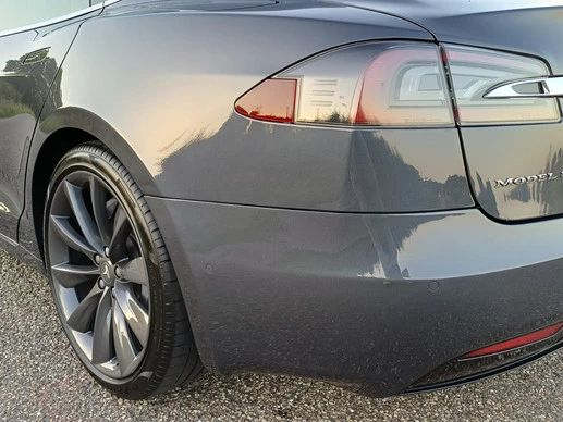 Tesla Model S - Afbeelding 16 van 30