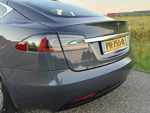 Tesla Model S - Afbeelding 17 van 30