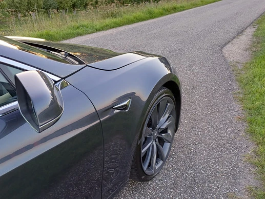 Tesla Model S - Afbeelding 23 van 30