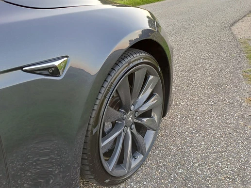 Tesla Model S - Afbeelding 24 van 30