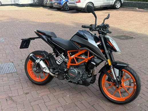 KTM 390 - Afbeelding 19 van 30