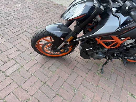 KTM 390 - Afbeelding 21 van 30