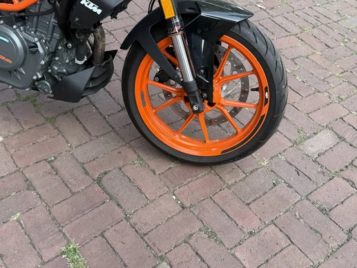 KTM 390 - Afbeelding 27 van 30
