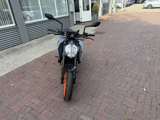 KTM 390 - Afbeelding 7 van 30
