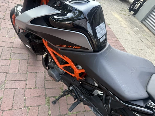 KTM 390 - Afbeelding 12 van 30