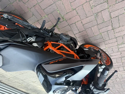 KTM 390 - Afbeelding 16 van 30