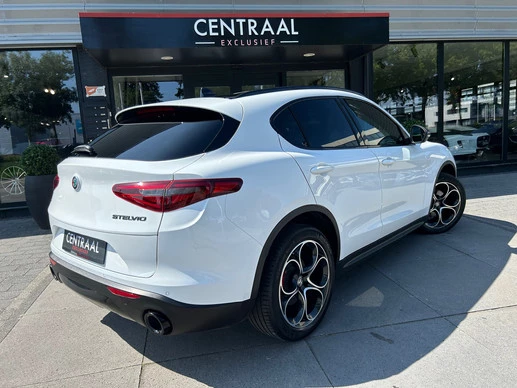 Alfa Romeo Stelvio - Afbeelding 4 van 30