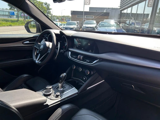 Alfa Romeo Stelvio - Afbeelding 7 van 30