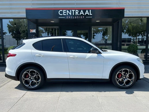 Alfa Romeo Stelvio - Afbeelding 11 van 30
