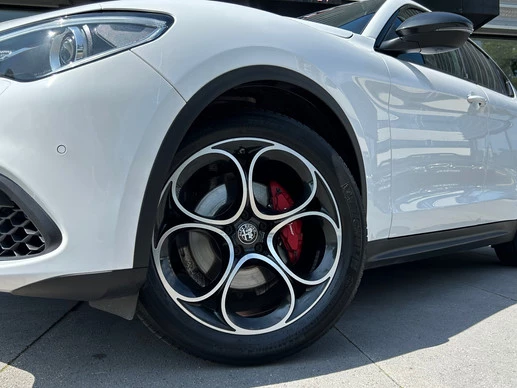 Alfa Romeo Stelvio - Afbeelding 25 van 30