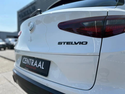 Alfa Romeo Stelvio - Afbeelding 26 van 30