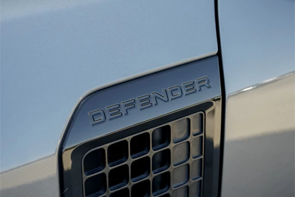 Land Rover Defender - Afbeelding 23 van 30
