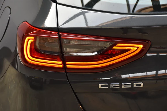 Kia Ceed - Afbeelding 9 van 28