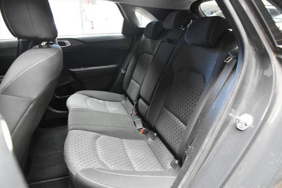 Kia Ceed - Afbeelding 11 van 28