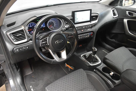 Kia Ceed - Afbeelding 13 van 28