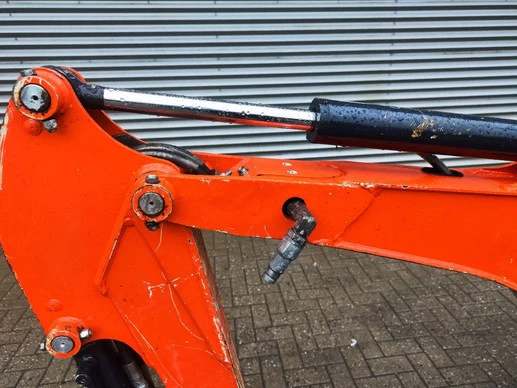 Kubota  - Afbeelding 11 van 13